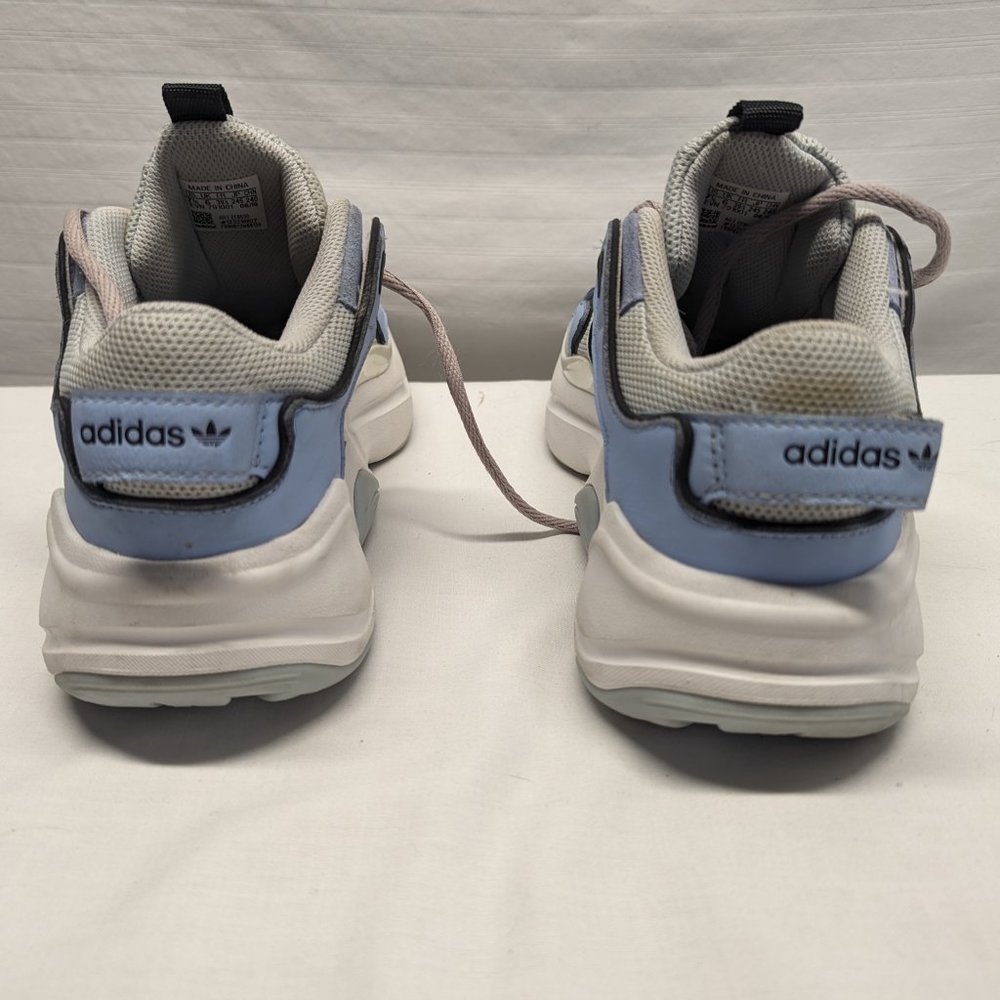 Adidas - Picture 4 of 8